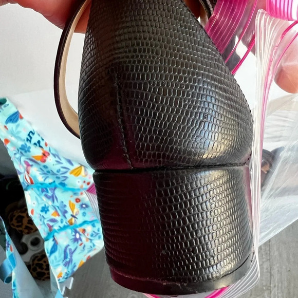 Talbots Navy Ankle-Strap Sandal Low Block Heels - Size 9.5 - Picture 9 of 9